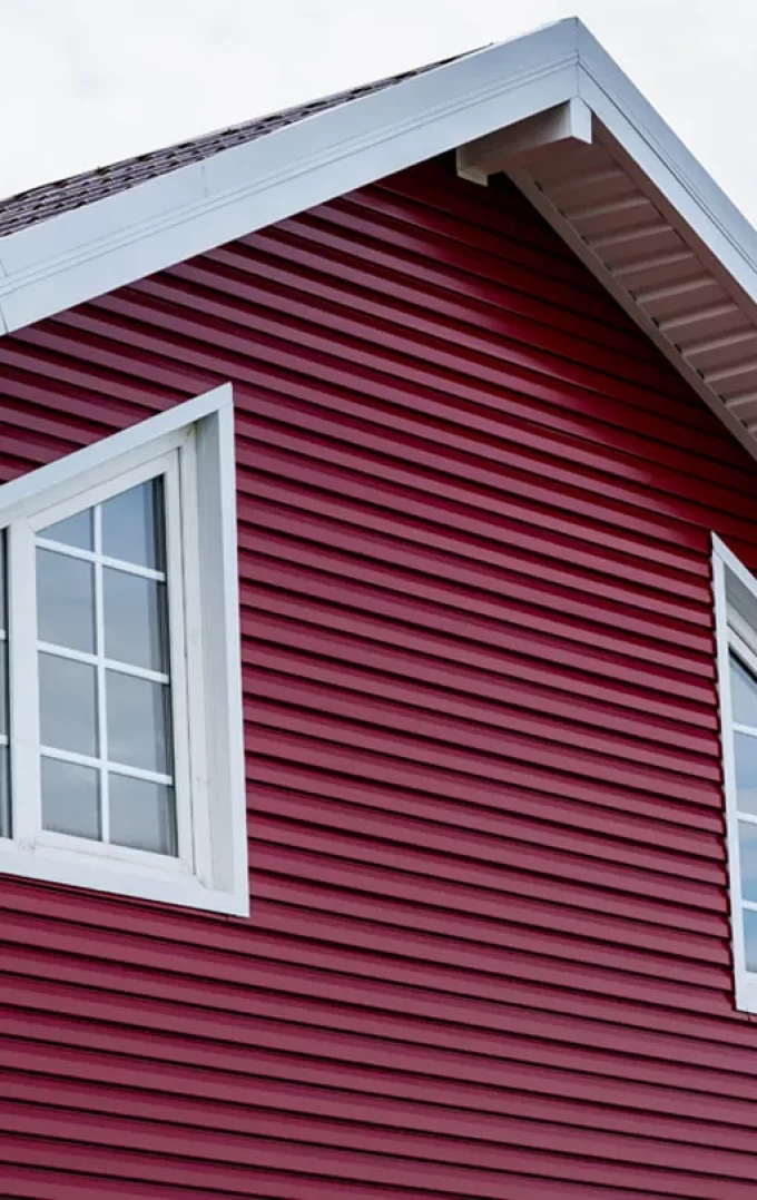 steel siding in red for a cfs residential home