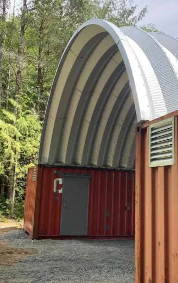 side view of a shipping container cover